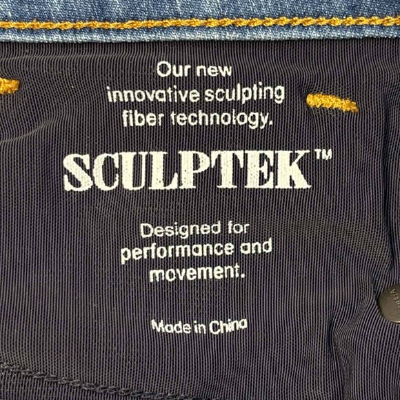 Athleta Sculptek High Rise Kick Crop Jeans in Morro Wash - Picture 4 of 5